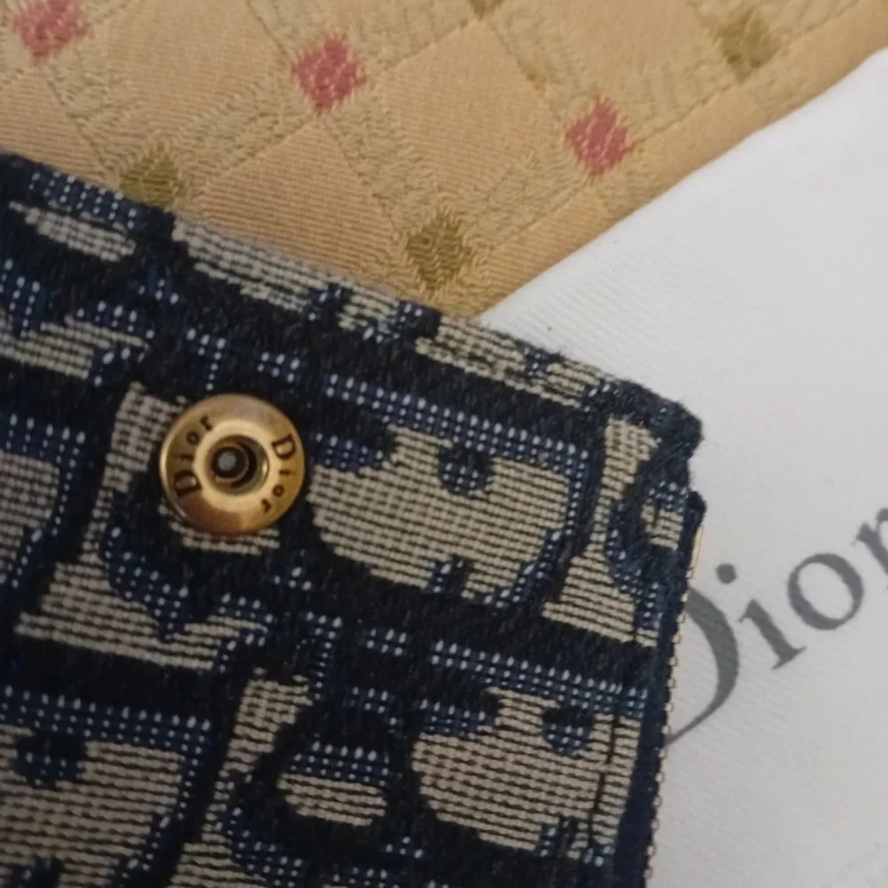 Dior Saddle Lotus Wallet - Picture 8 of 12